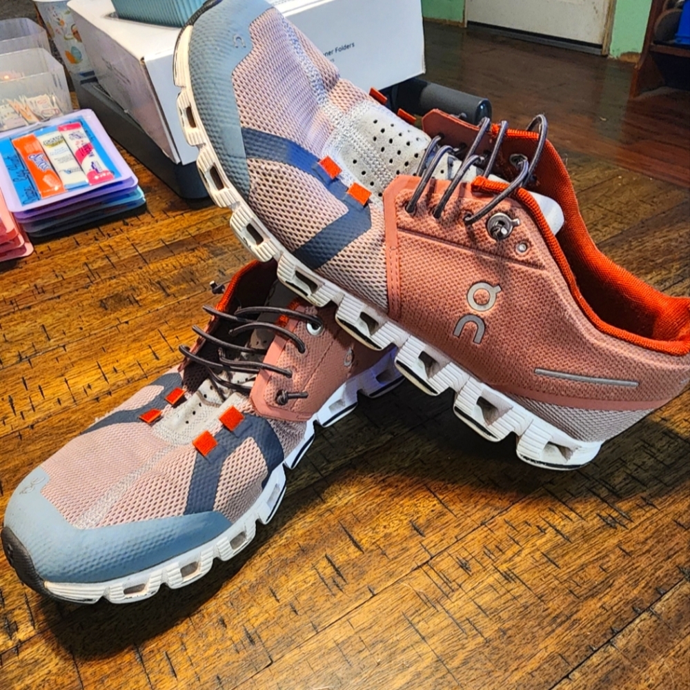 Women's On Clouds